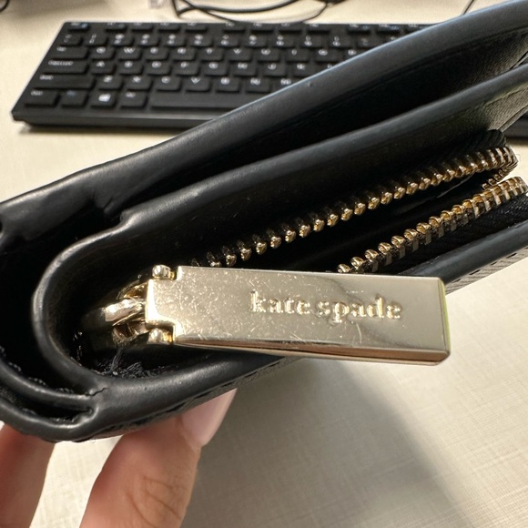 EUC- Kate Spade Wallet - Picture 6 of 7